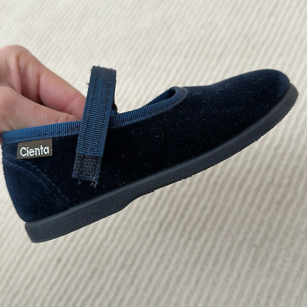 Cienta Girls Navy Blue Mary Jane Shoes - Picture 4 of 4